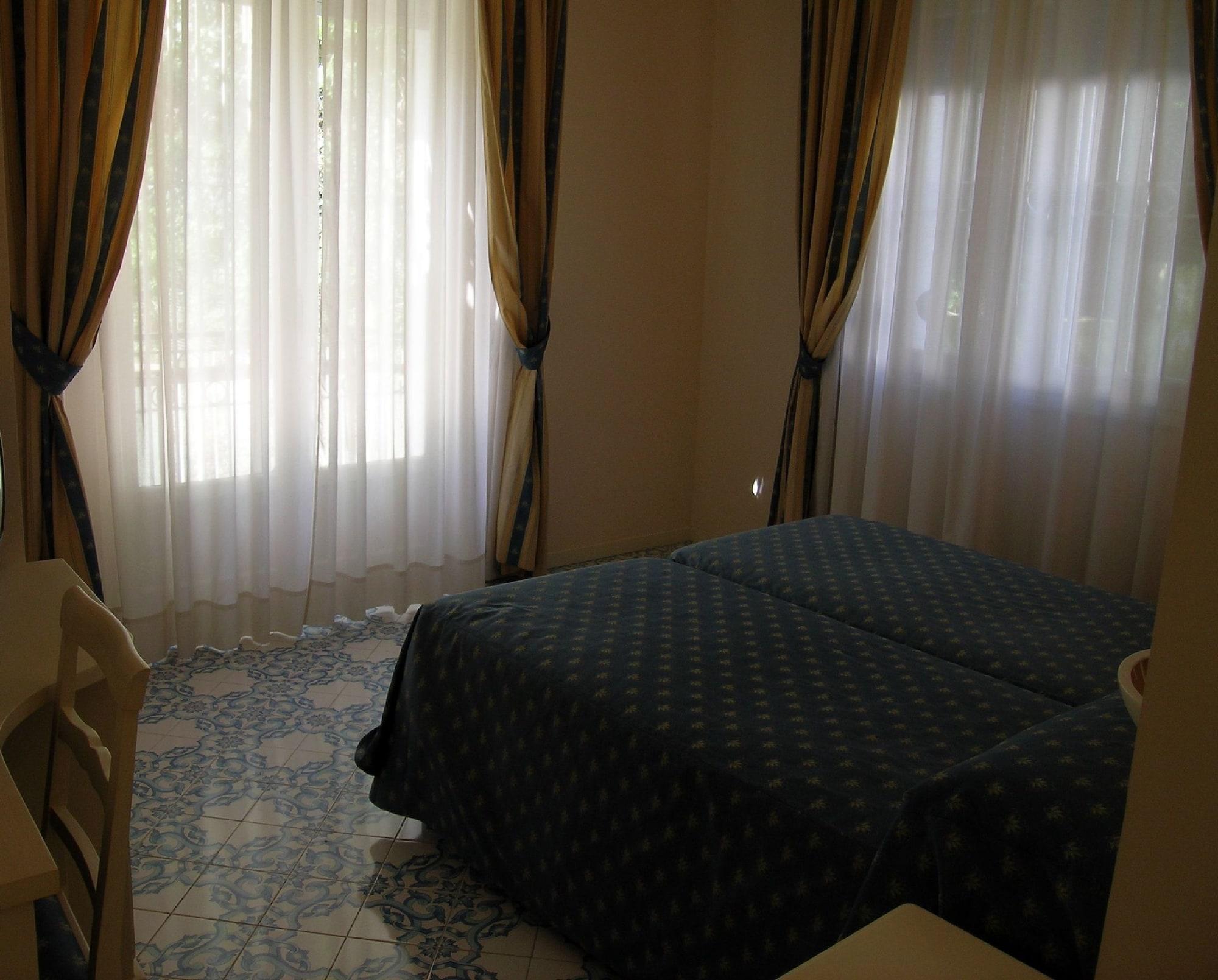 Hotel Alexander Palme Chianciano Terme Kültér fotó