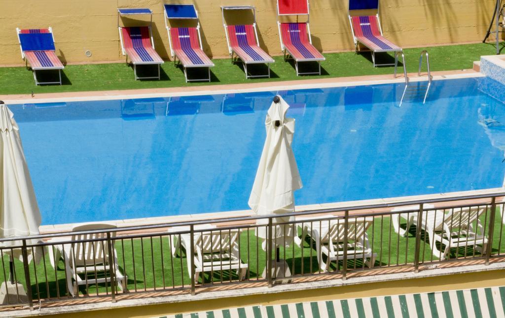 Hotel Alexander Palme Chianciano Terme Kültér fotó
