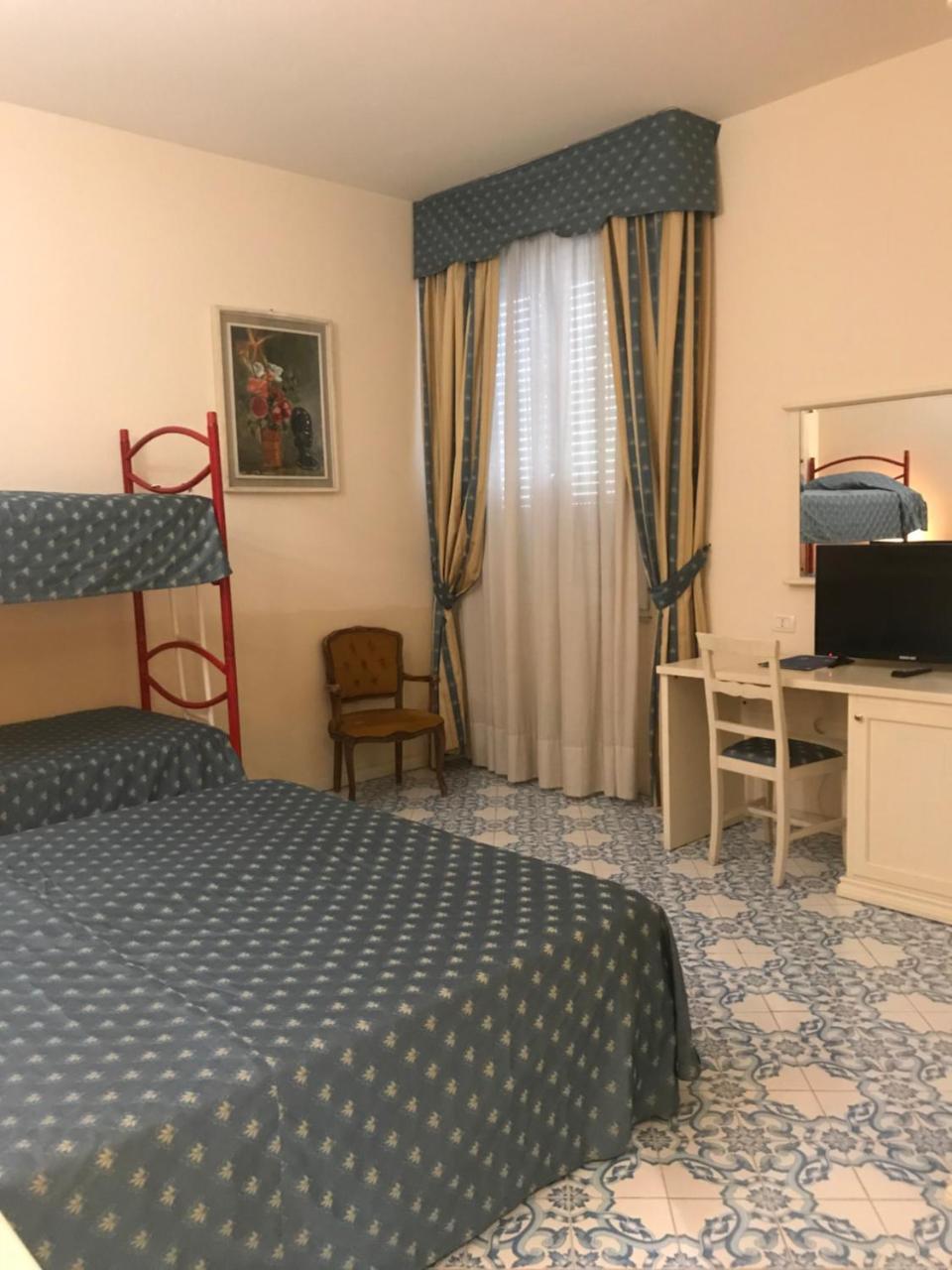 Hotel Alexander Palme Chianciano Terme Kültér fotó
