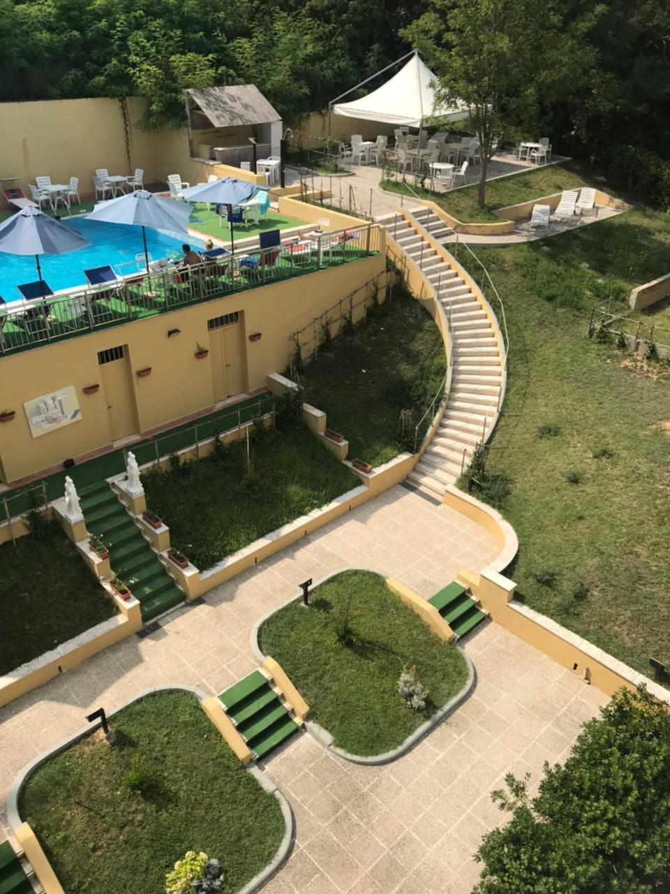 Hotel Alexander Palme Chianciano Terme Kültér fotó