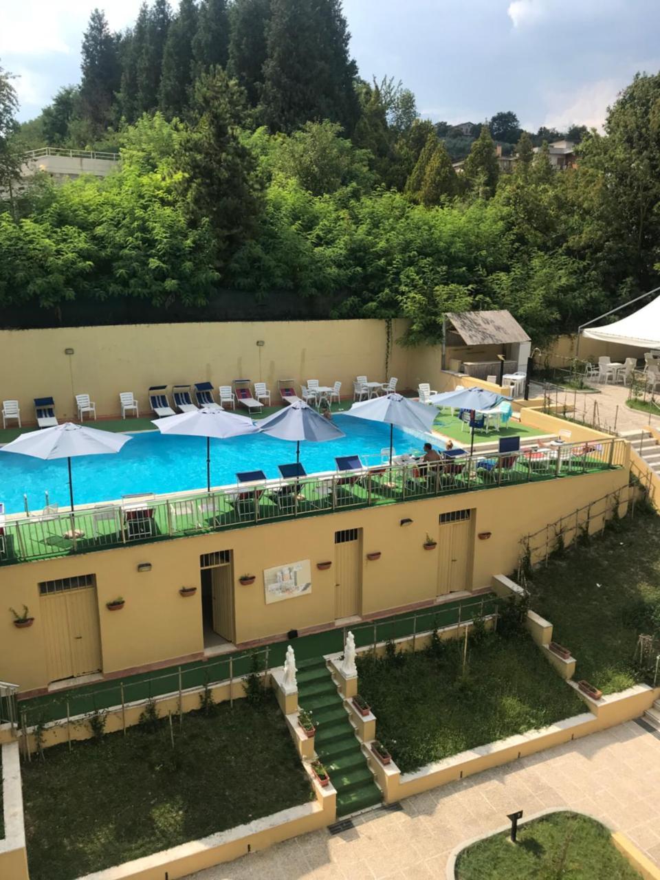 Hotel Alexander Palme Chianciano Terme Kültér fotó